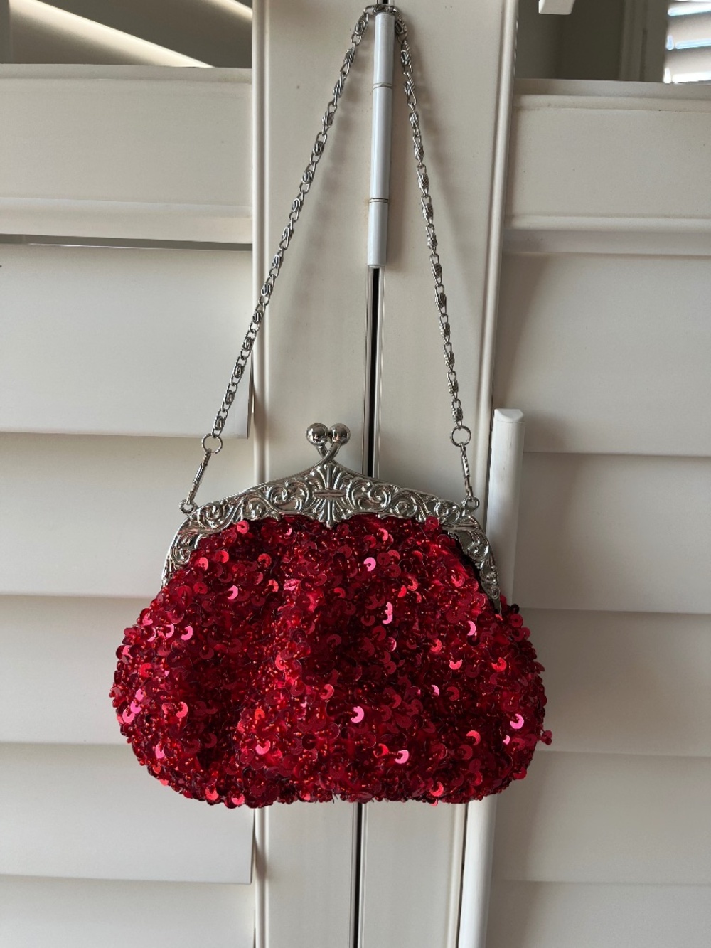 Red Sequin Mini Evening Bag Kiss Lock Clutch w/ Silver Chain